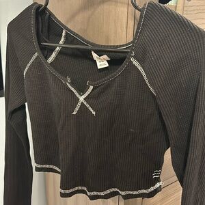 BARELY WORN urban outfitters long sleeve